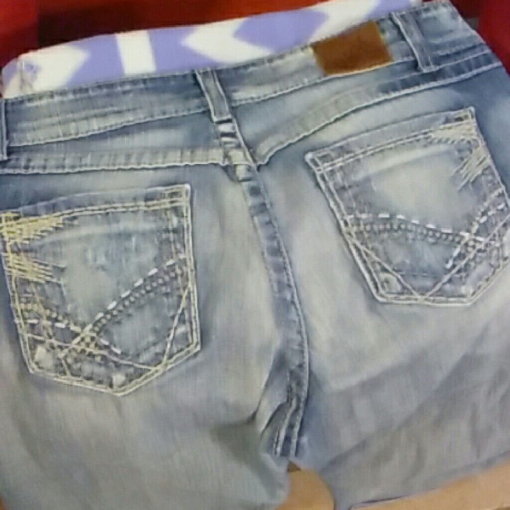 BKE capris very cute